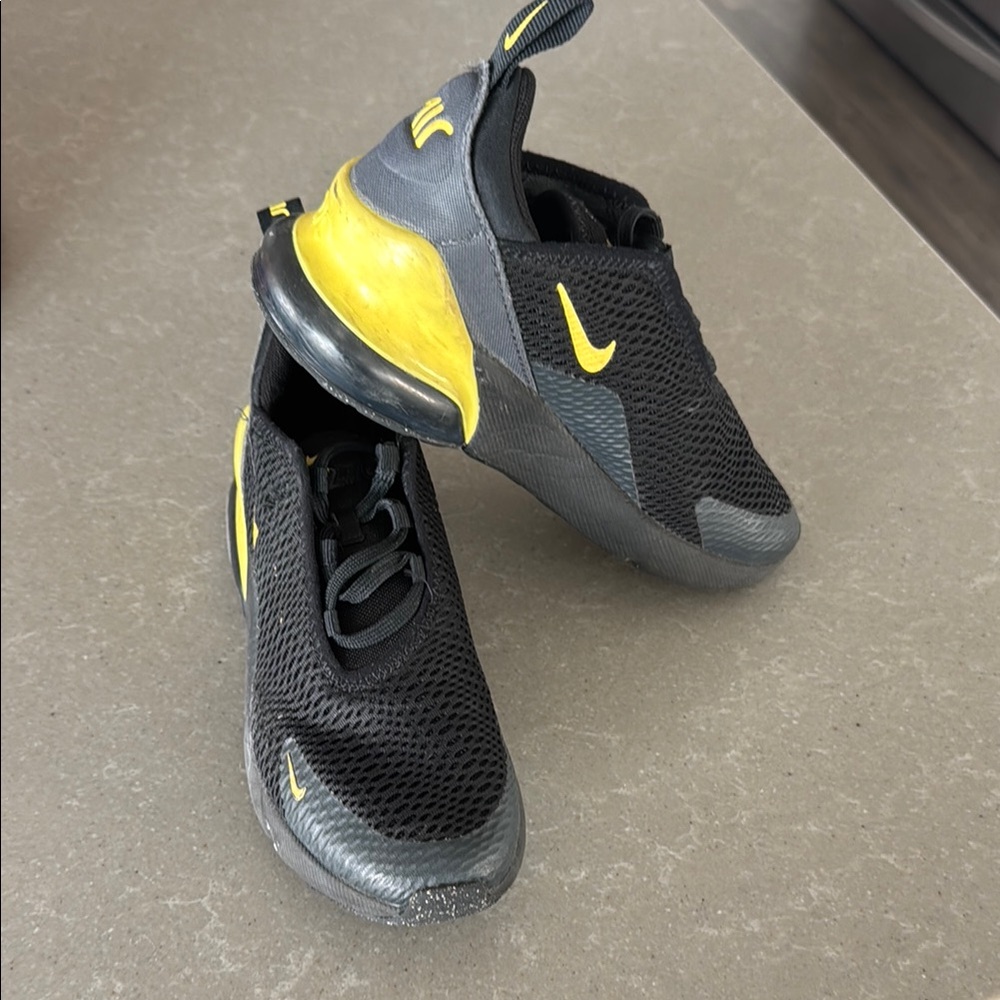 Nike Kids Black and Yellow Sneakers